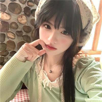 弗洛尔和她的两个丈夫